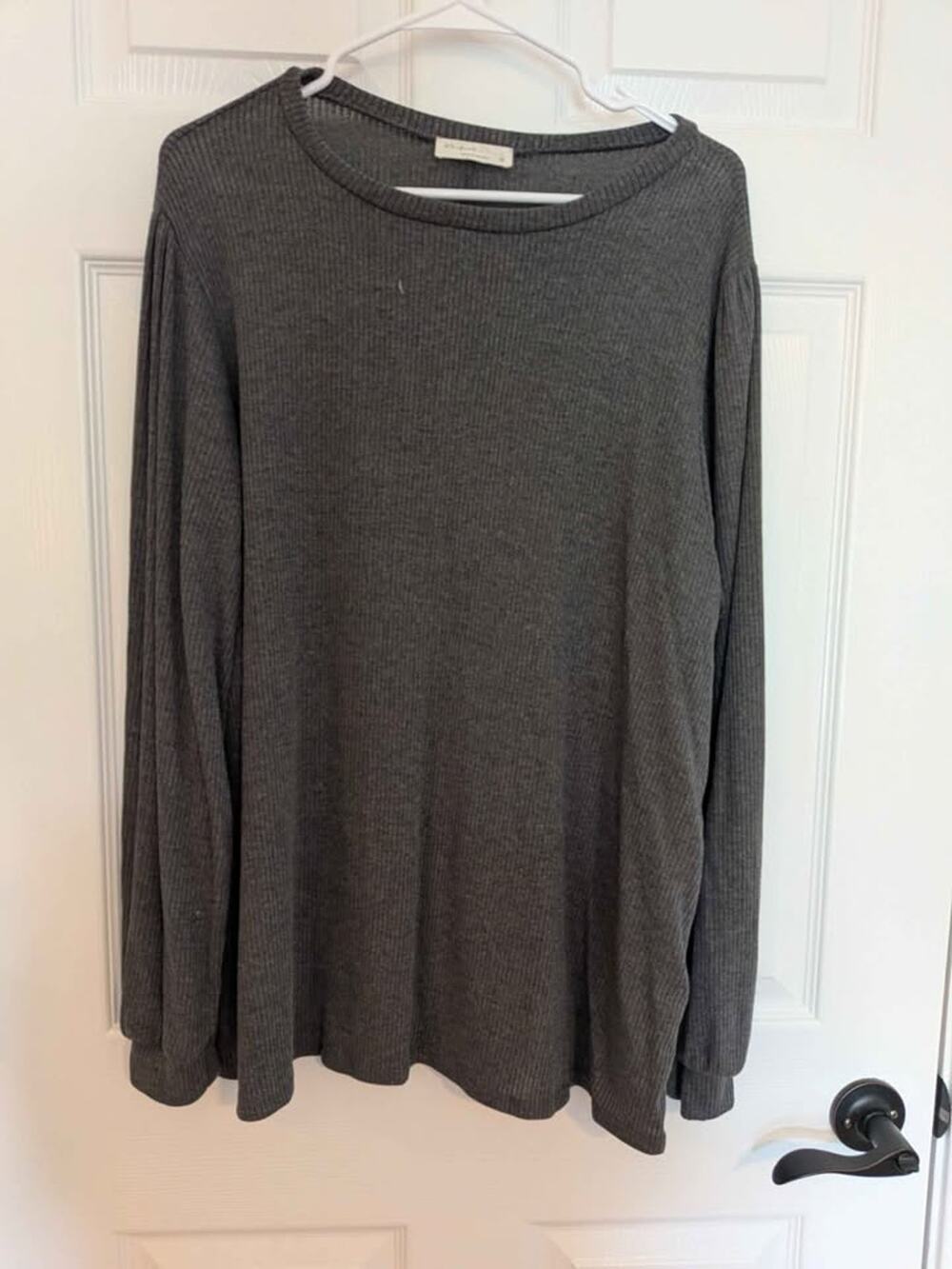 Plus Size Gray Waffle-Knit Long Sleeve Top